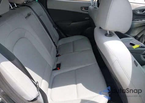 2019 Hyundai Kona Ultimate z USA, uszkodzony, nr VIN KM8K53A50KU378154